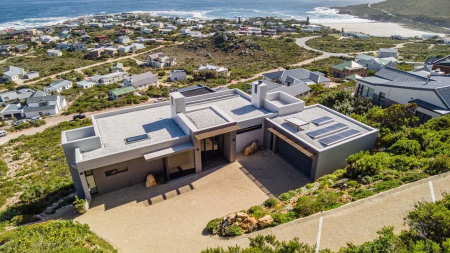 3 Bedroom Property for Sale in Rooi Els Western Cape